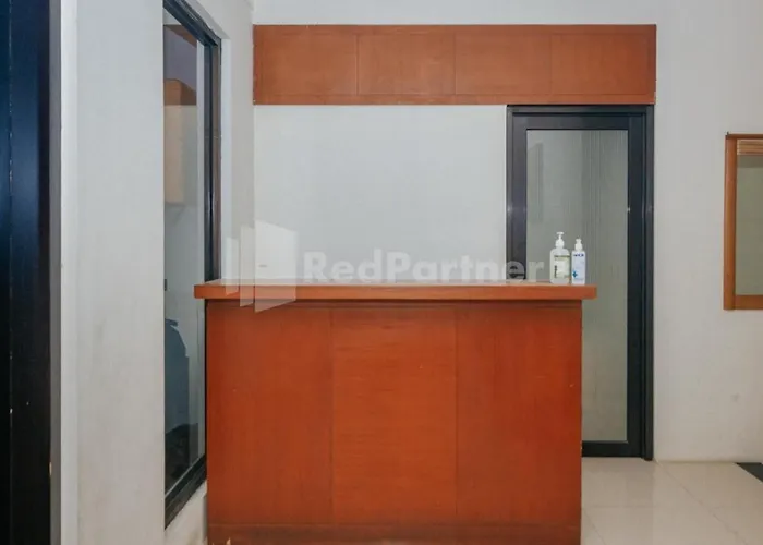De Lugano Scbd Syariah Mitra Reddoorz Hotel Jakarta